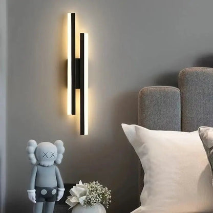 LUXLINE ARC – Modern LED wall light with 3 color modes 3
