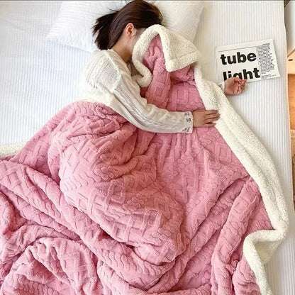 NORDICLOFT – Thick Lambswool Blanket for Winter Comfort