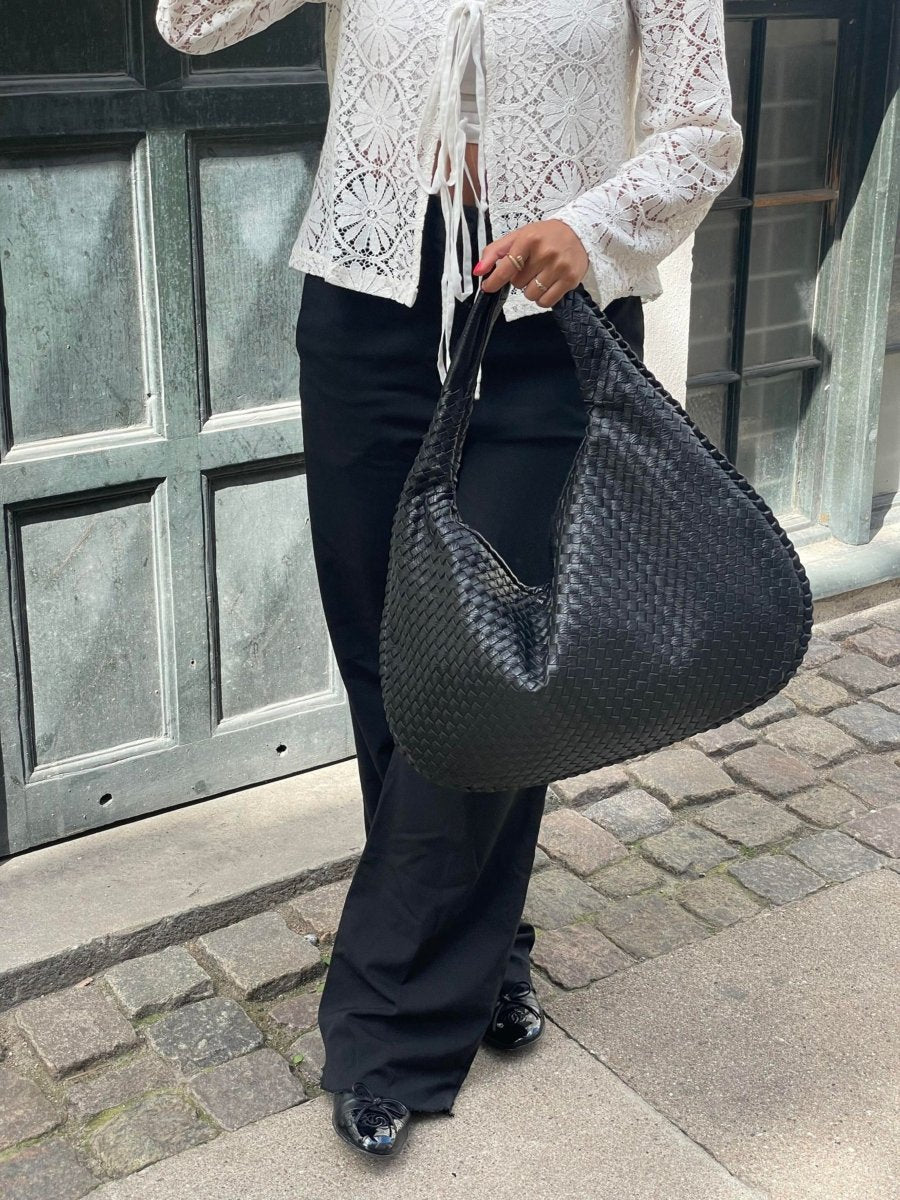Lena Tote Bag - Stylish and Functional Tote Bags for Women, Durable Fabric, Spacious Interior 5