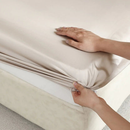 Luxury Mulberry Silk Fitted Sheet - Smooth, Breathable, Non-Slip Design 15