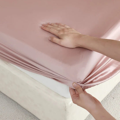 Luxury Mulberry Silk Fitted Sheet - Smooth, Breathable, Non-Slip Design 8
