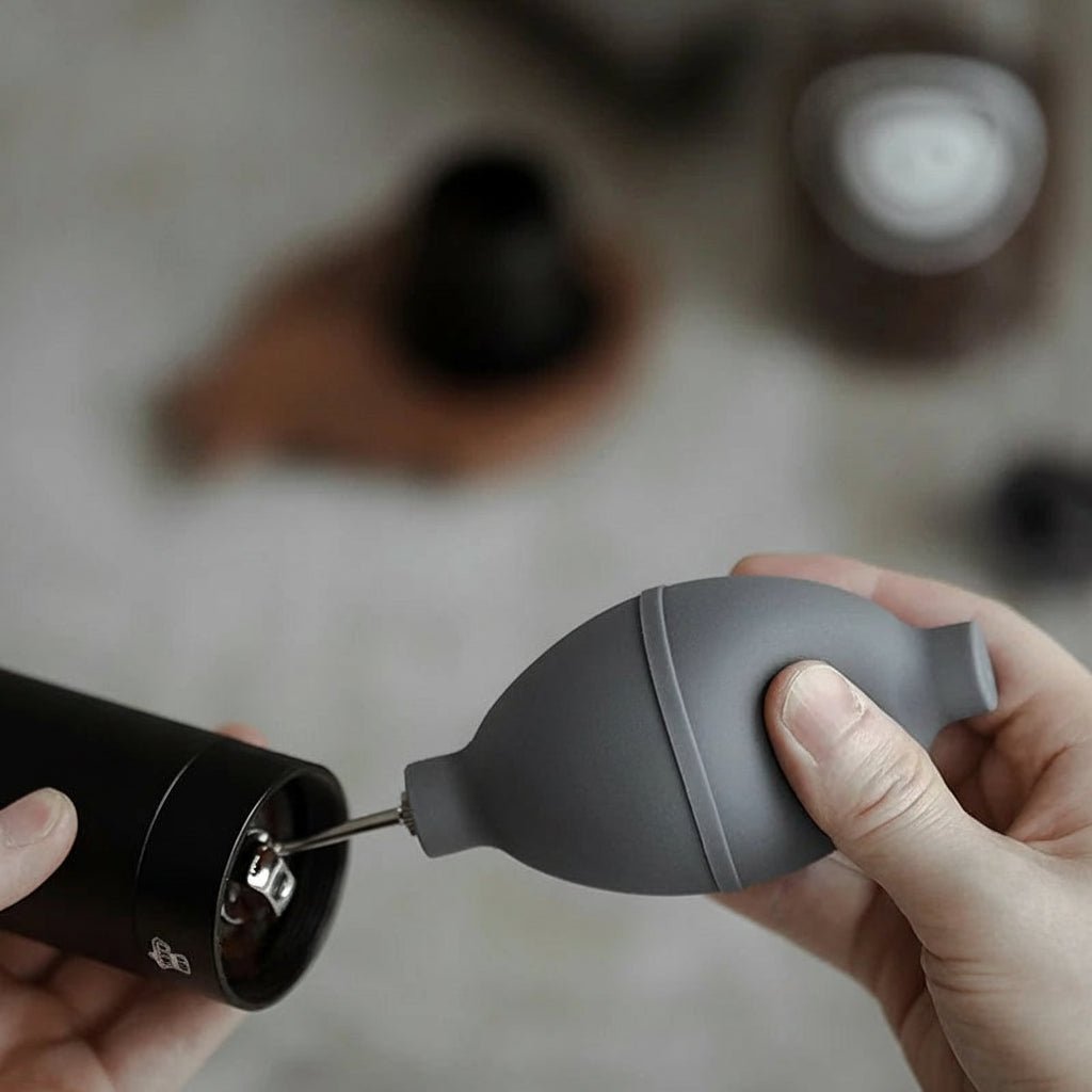 MHW-3BOMBER Air Blaster - Professional Cleaning Tool for Coffee Grinders & Cameras 2