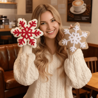 WINTERFLAKE – Soft Snowflake Plush Cushion for Warm Seasonal Decoration