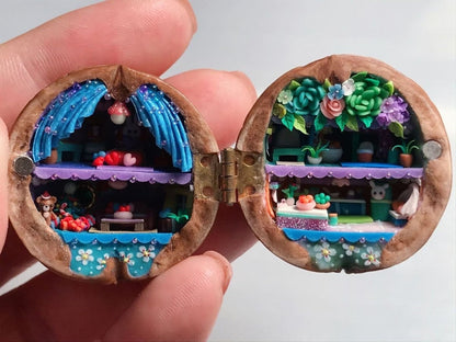 NATUREHAVEN – Handmade Walnut Shell Dollhouse for Unique Miniature Décor 11