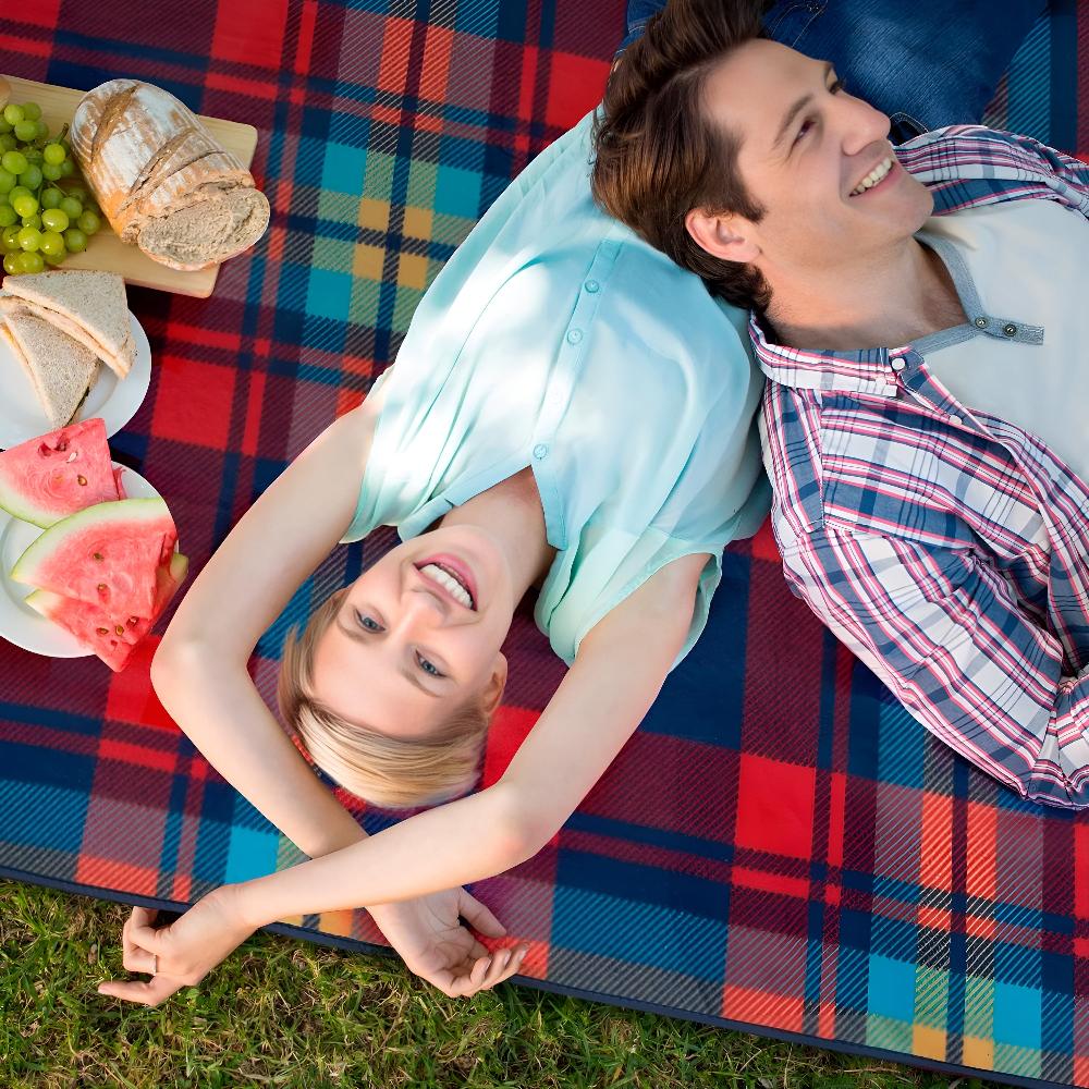Outdoor Essentials - Waterproof Foldable Picnic Blanket for Comfort and Versatility 3