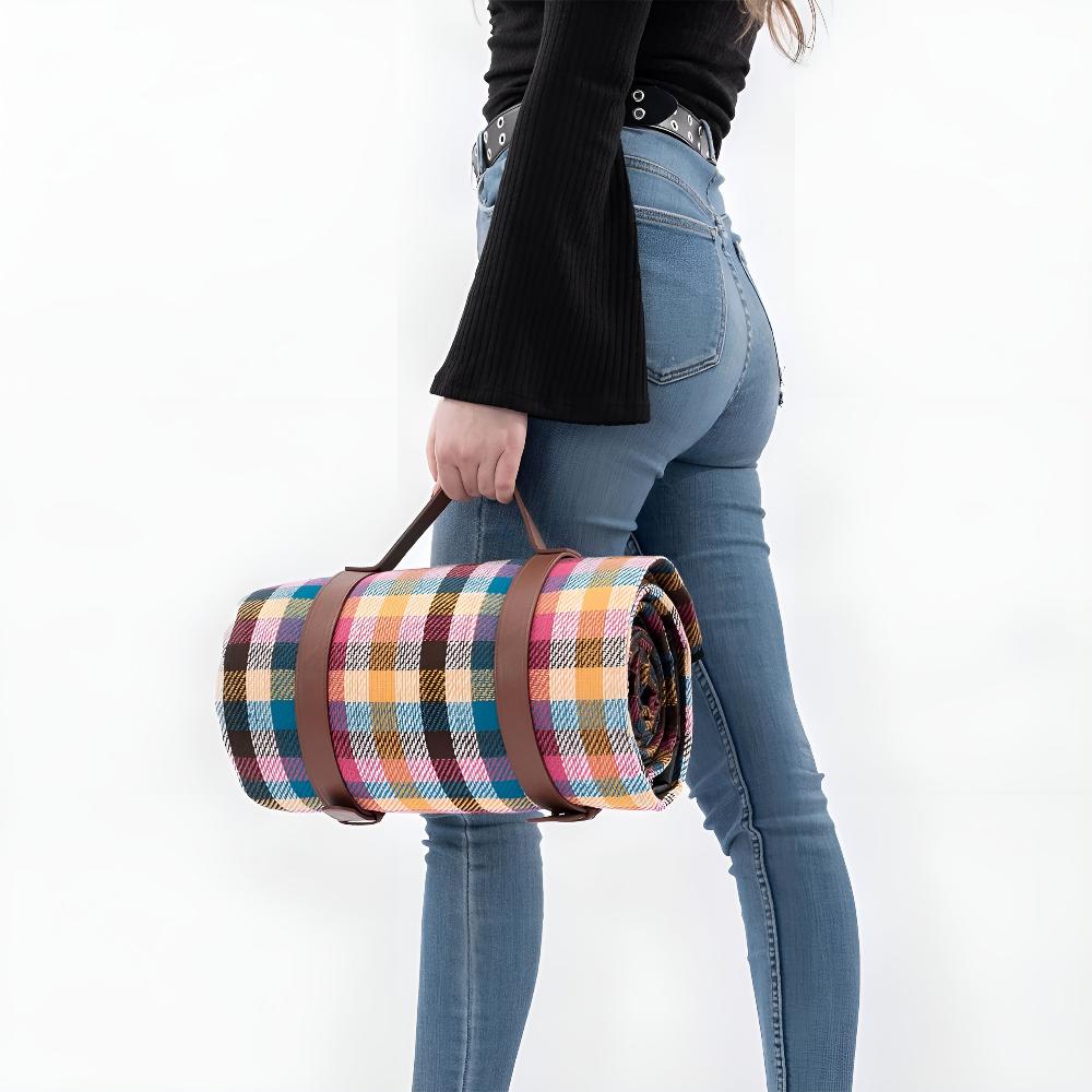 Outdoor Essentials - Waterproof Foldable Picnic Blanket for Comfort and Versatility 4