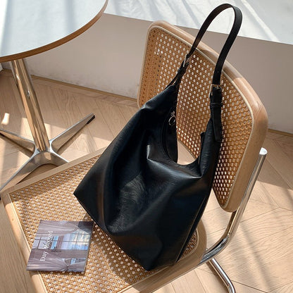 PUFFYPOUCH – Soft PU Leather Dumpling Tote for a Playful, Chic Look 0