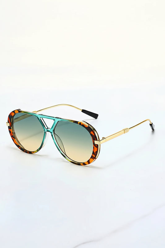 PANTHÉRA – Retro-Inspired Aviator Sunglasses with UV400 Protection