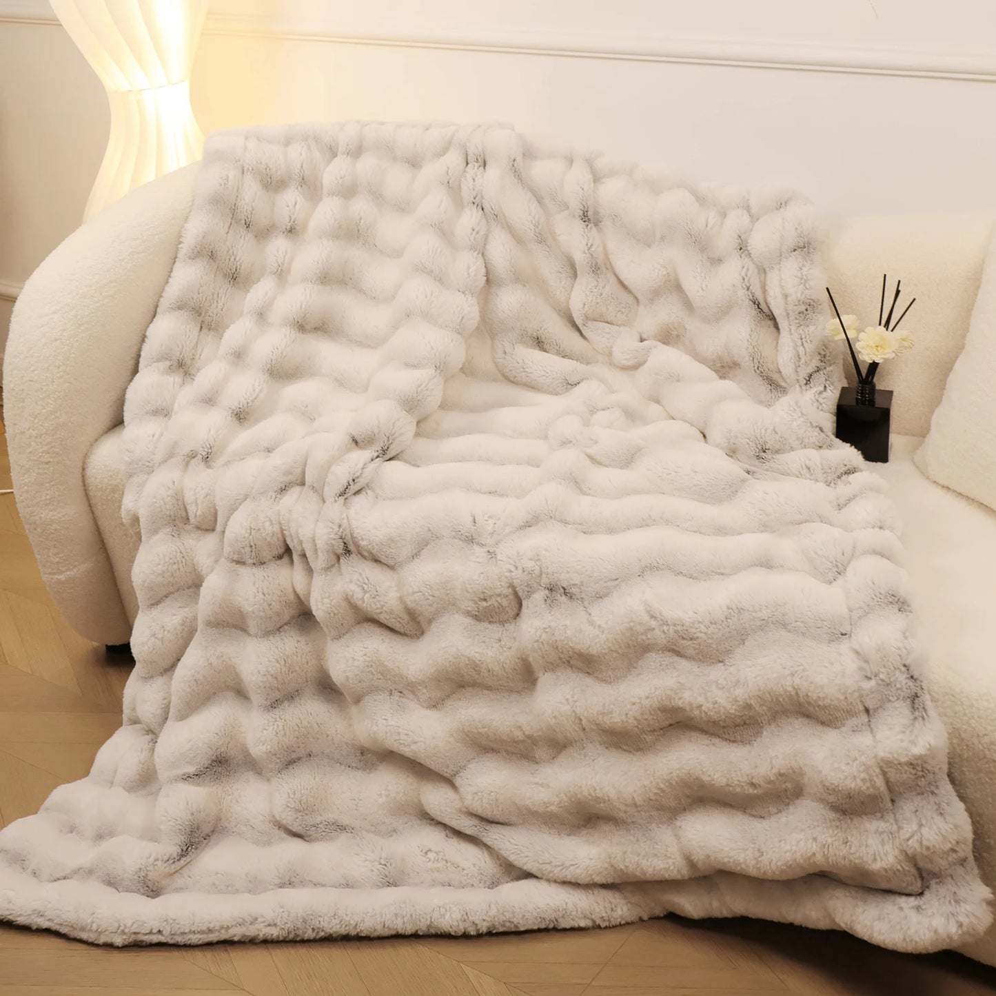 Reversible Faux Rabbit Fleece Throw Blanket - Cozy Comfort for Home 3