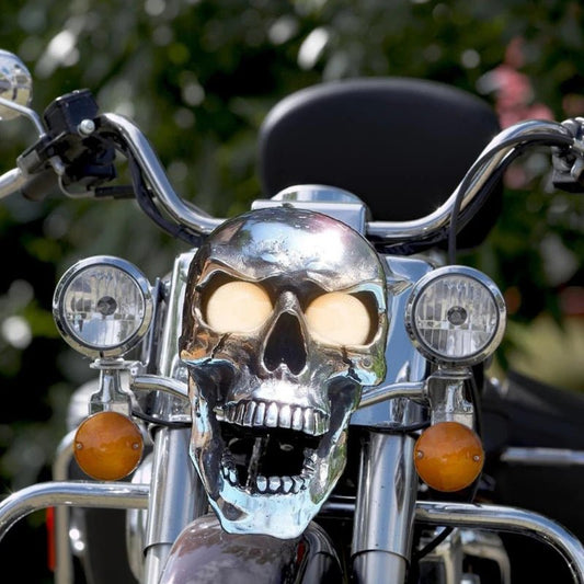 ROADREAPER – LED Skull Lamp for Motorcycles with Retro Chrome Finish