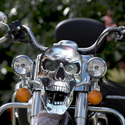 ROADREAPER – LED Skull Lamp for Motorcycles with Retro Chrome Finish