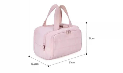 Travelsmart Kit - Compact toiletry bag with hooks and waterproof compartments