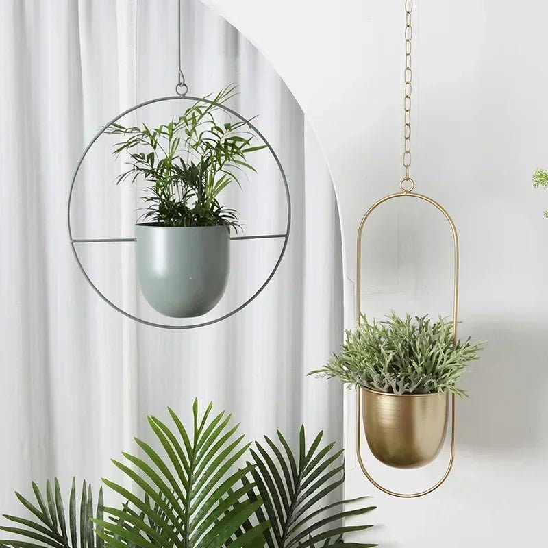 PLANTFORM – Modern Minimalist Wall Plant Hanger with Adjustable Chain for Clean Interior Styling