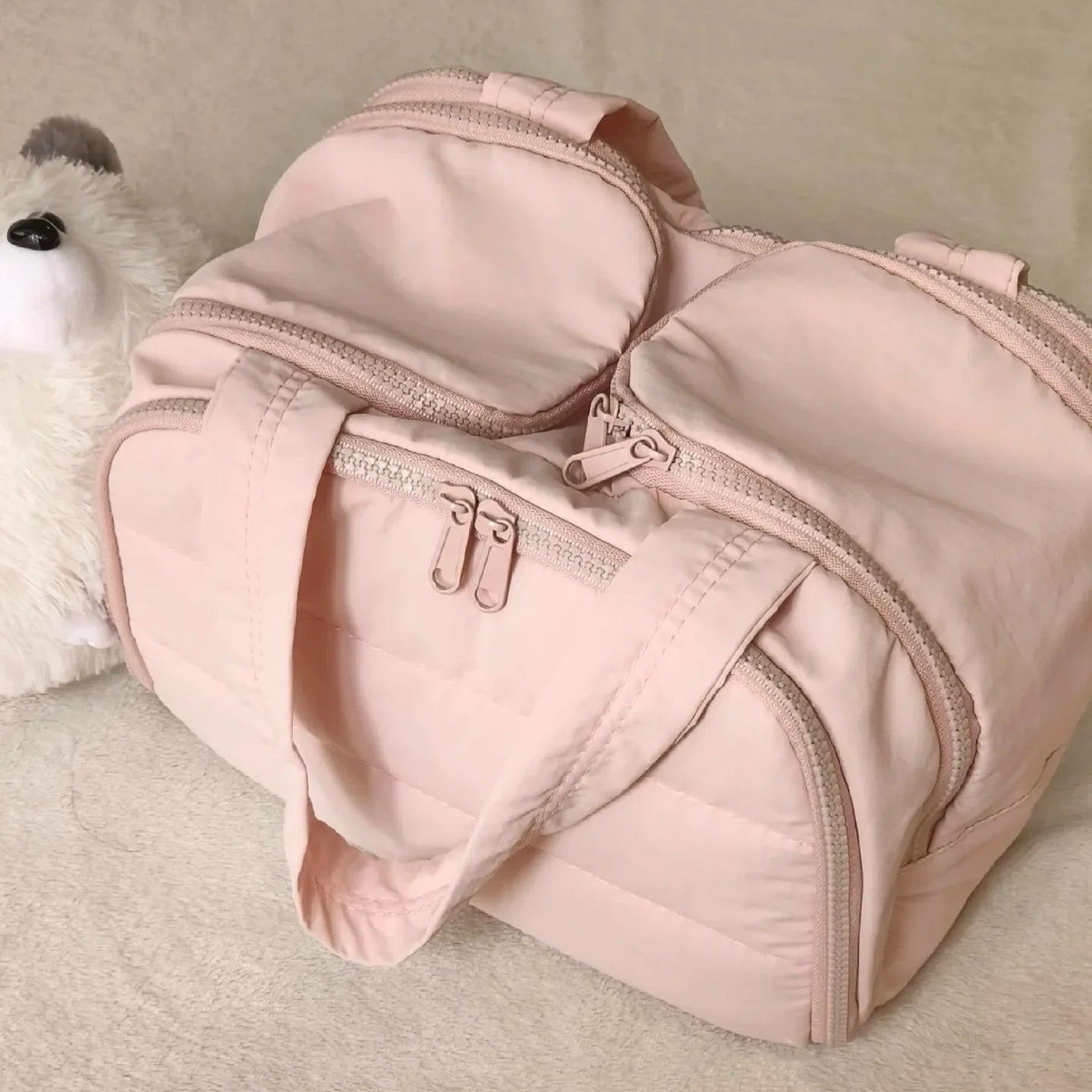 Travelsmart Kit - Compact toiletry bag with hooks and waterproof compartments