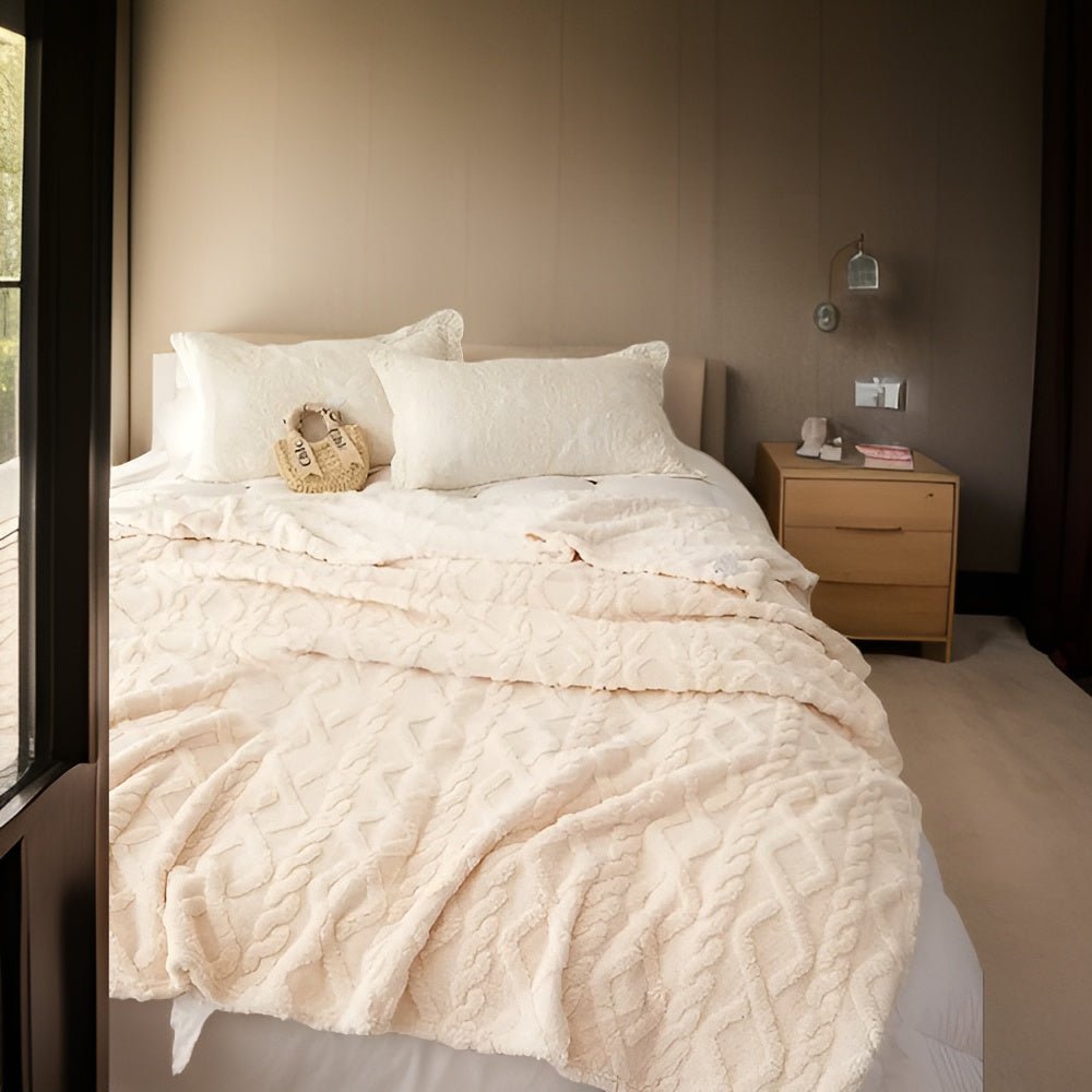 SnugBlanket - Double Layer Fleece Throw Blanket with Geometric Design for Comfort 5