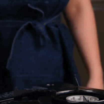 TITAN-PREMIUM PAN - High-quality titanium pan without coating for all hob types 4