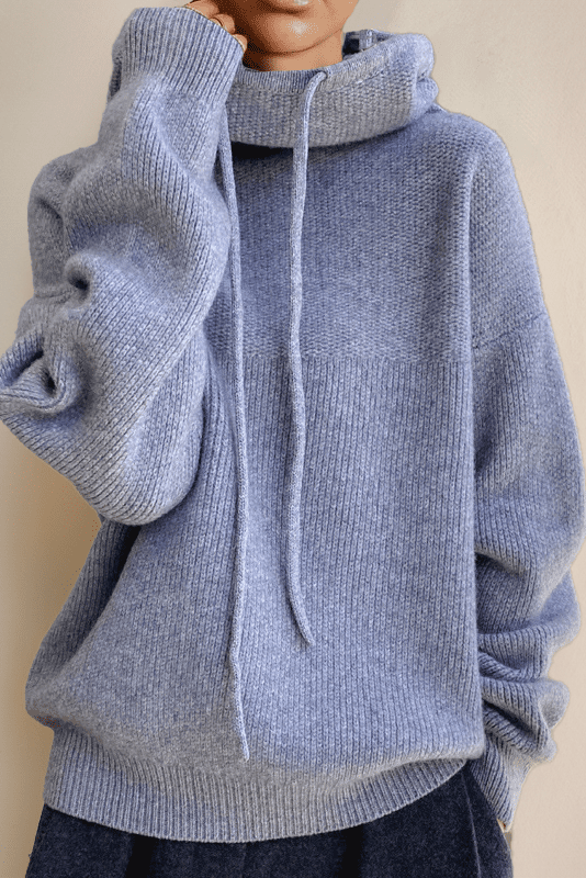 LOOSELYN – Trendy Women’s Hoodie with Roomy Hood