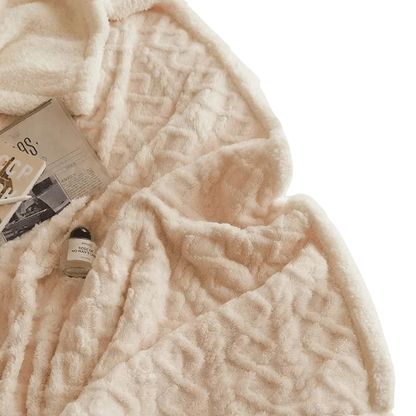 NORDICLOFT – Thick Lambswool Blanket for Winter Comfort
