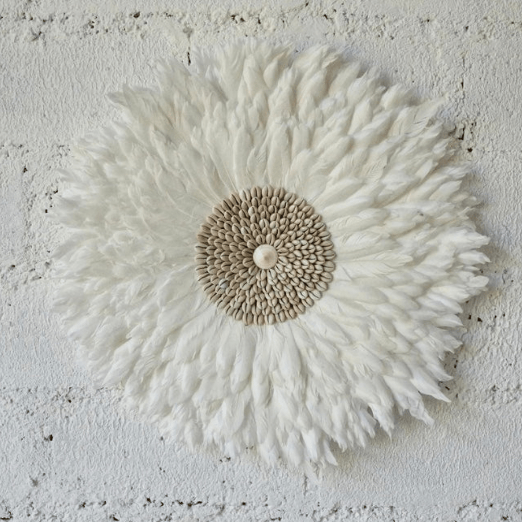 PLUMARIS – Artistic Juju Hat with White Feathers & Shell Stone Design